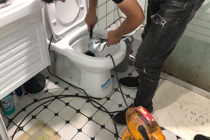 尧都疏通下水道